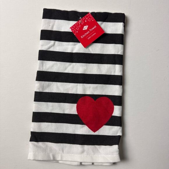 RITZ Valentine's Day Kitchen Hand Towel 100% Cotton With Heart Graphic NWT - Picture 2 of 10
